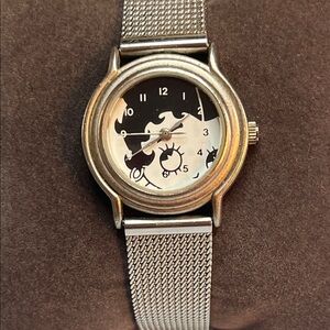 Vintage Valdaen Betty Boop Mesh Band Watch with Black and White Dial New Battery